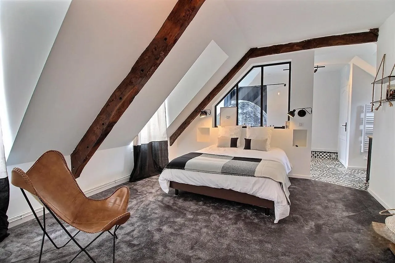 Bed and Breakfast Artefact Lamballe
